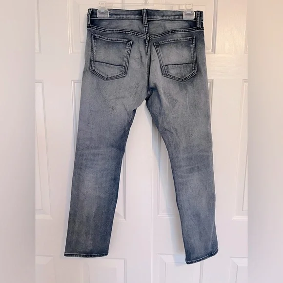 Mens Banana Republic, Premium Performance Slim Straight Jeans, size 31 x 30 - Picture 5 of 6